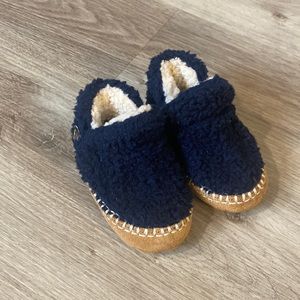 LL bean toddler cozy slipper booties